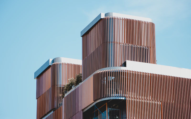 La facciata di un edificio moderno